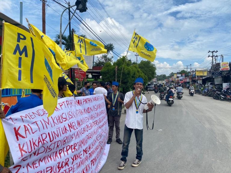 Buntut langkanya gas LPG 3 Kg bersubsidi, PMII Samarinda demo PT. Pertamina Patra Niaga Regional Kalimantan